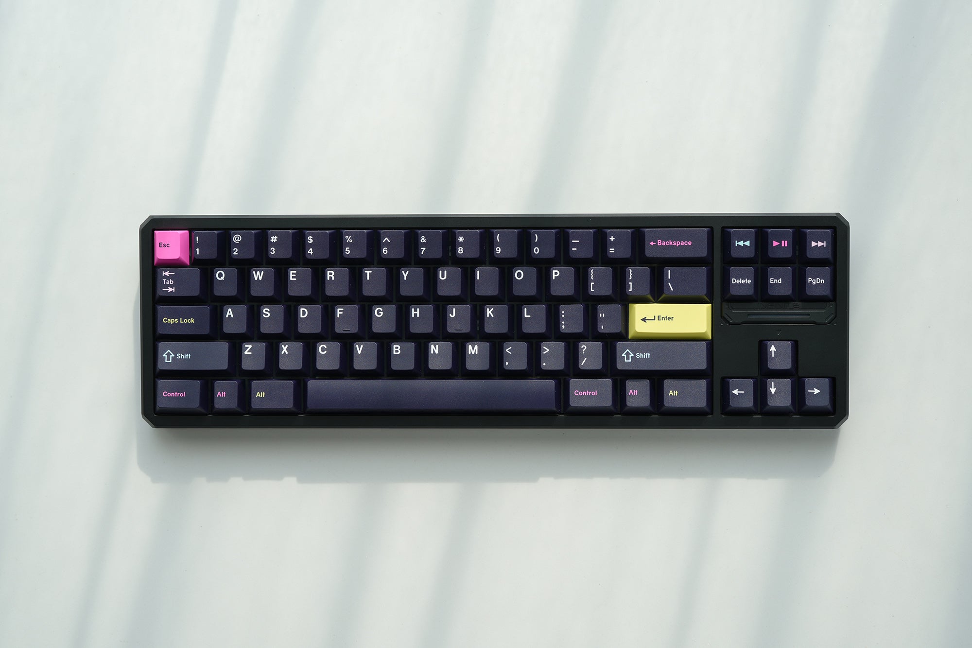 [Pre-Order] G·WORKS 01: TYPE-70 INFINITE KEYBOARD