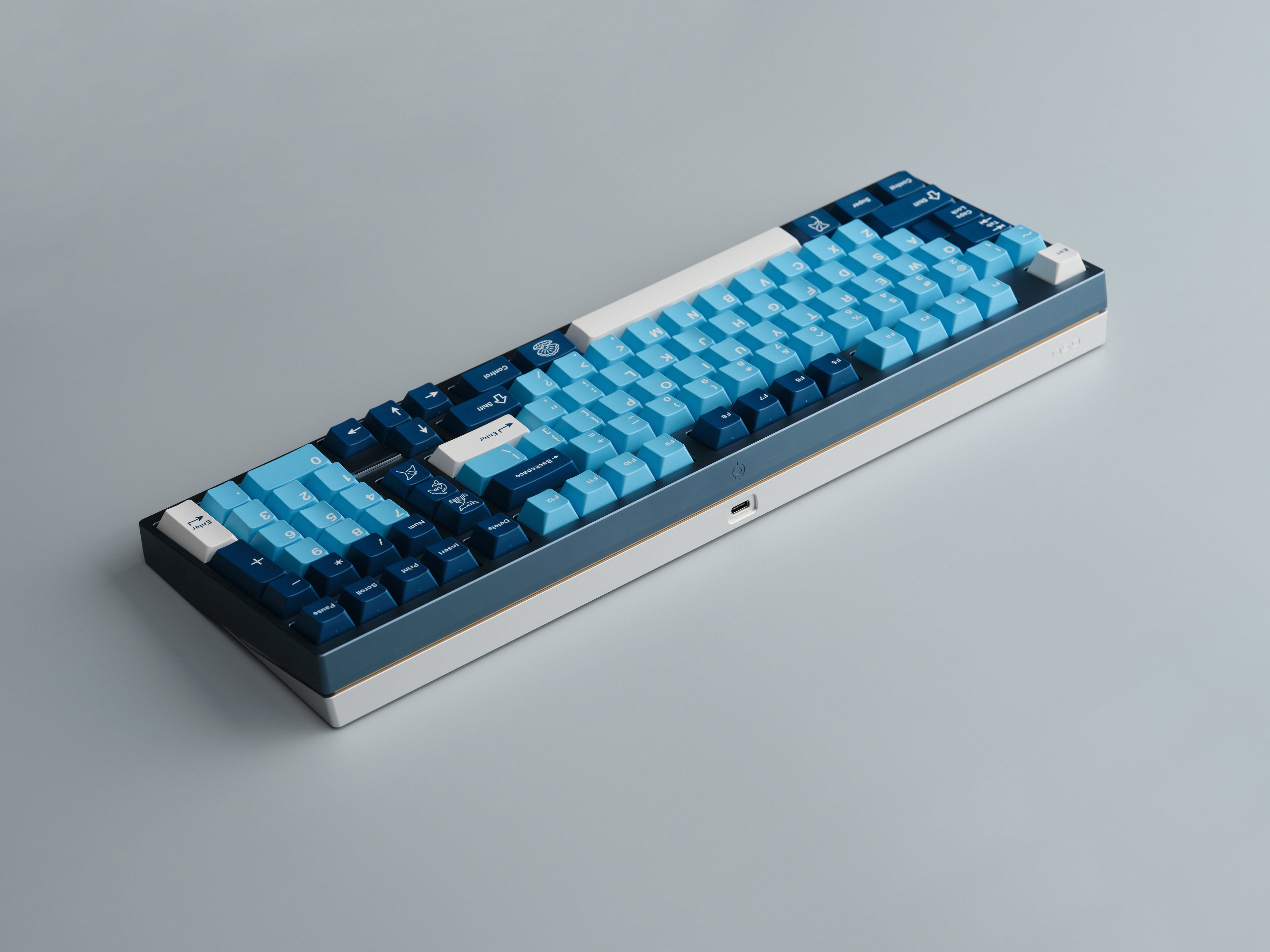 [In Stock] GMK CYL Manta