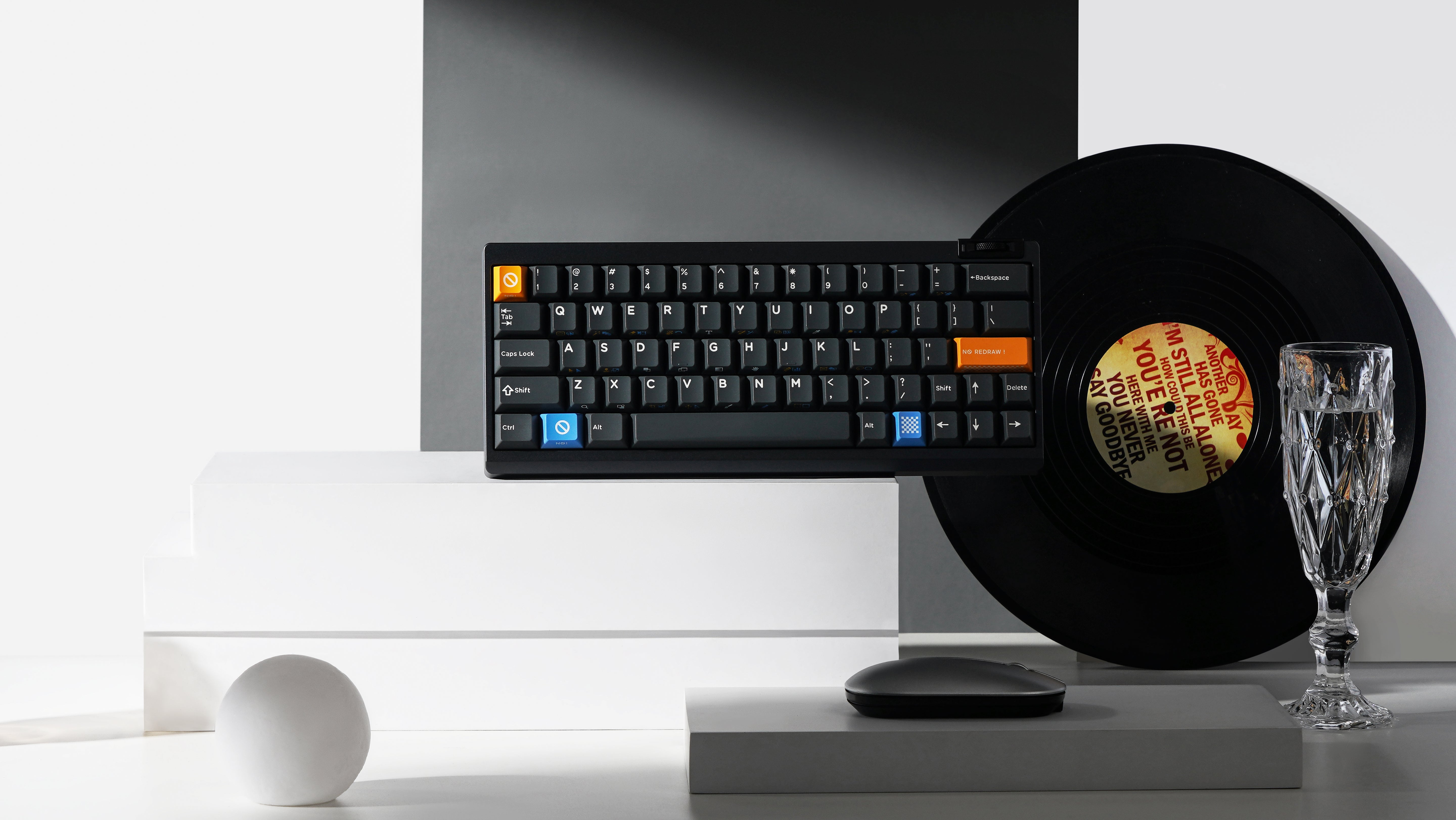 [Group Buy] ZOOM64 Titanium Grey