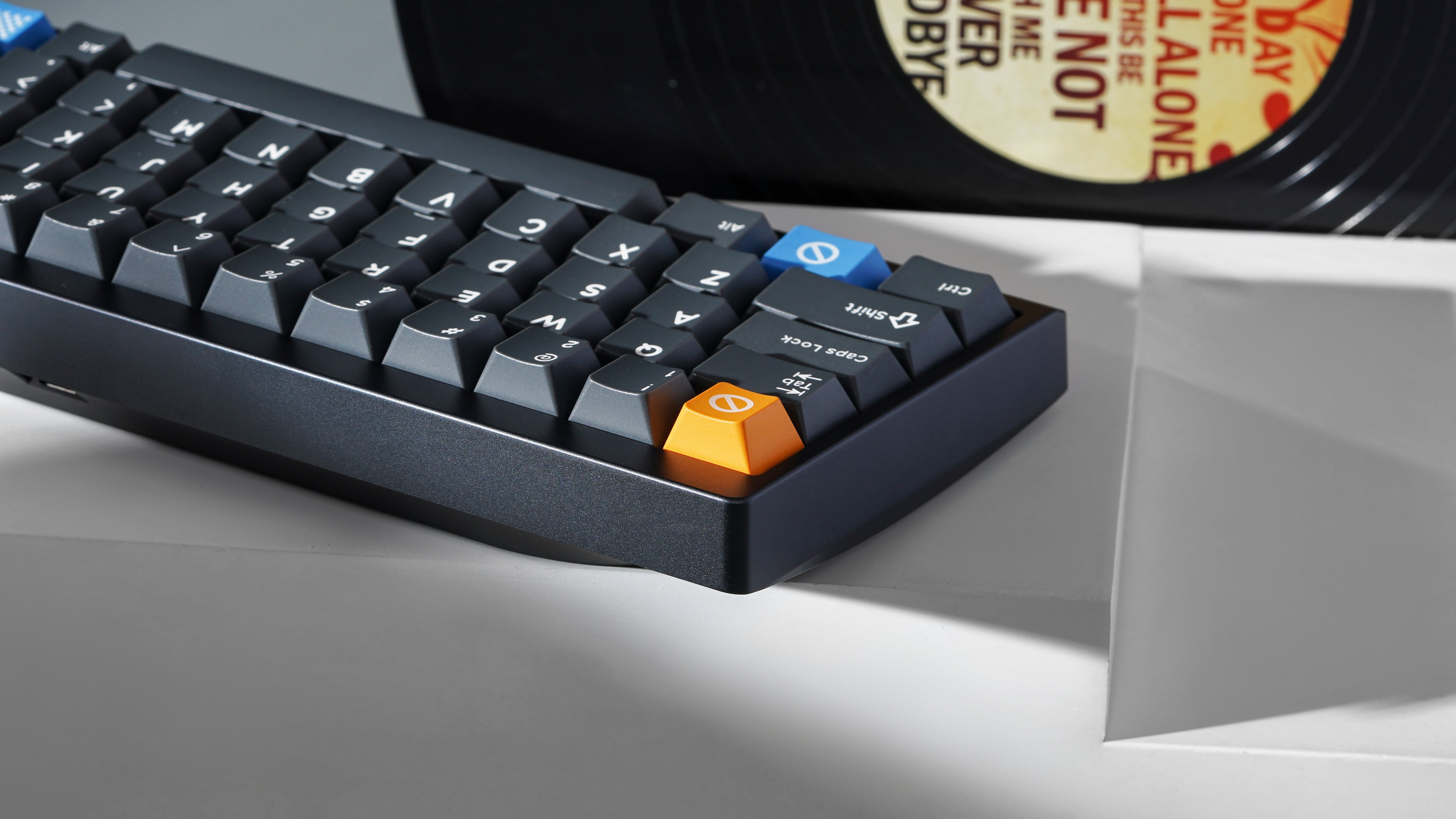 [Group Buy] ZOOM64 Titanium Grey