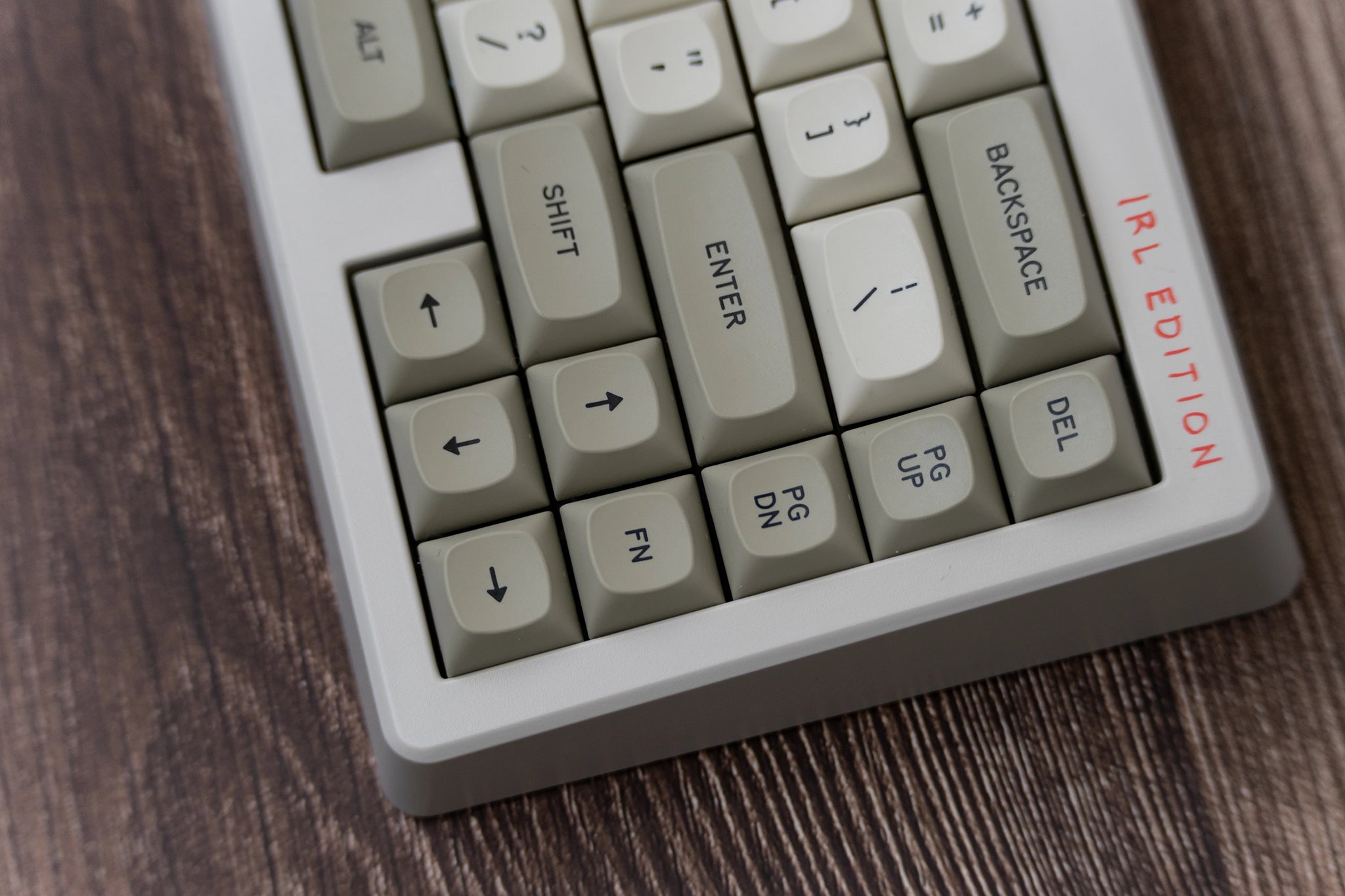 [In Stock] GMK MTNU Classic Beige Keycaps