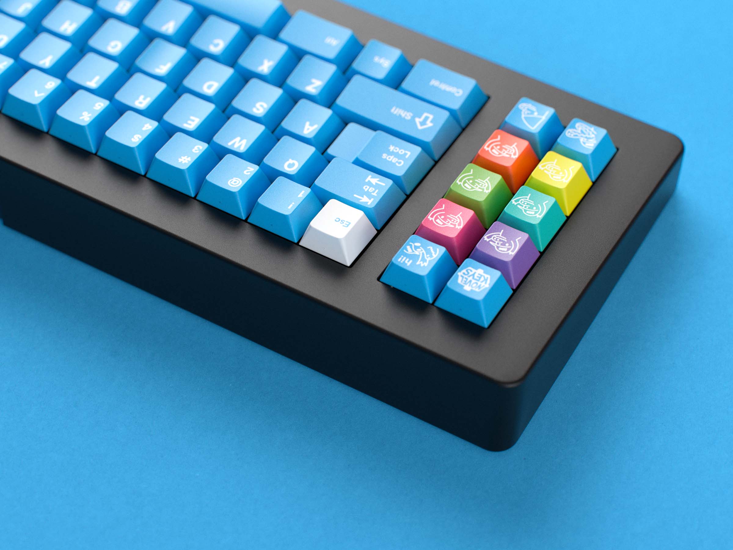 [Group Buy] GMK CYL Unobtainium Blue