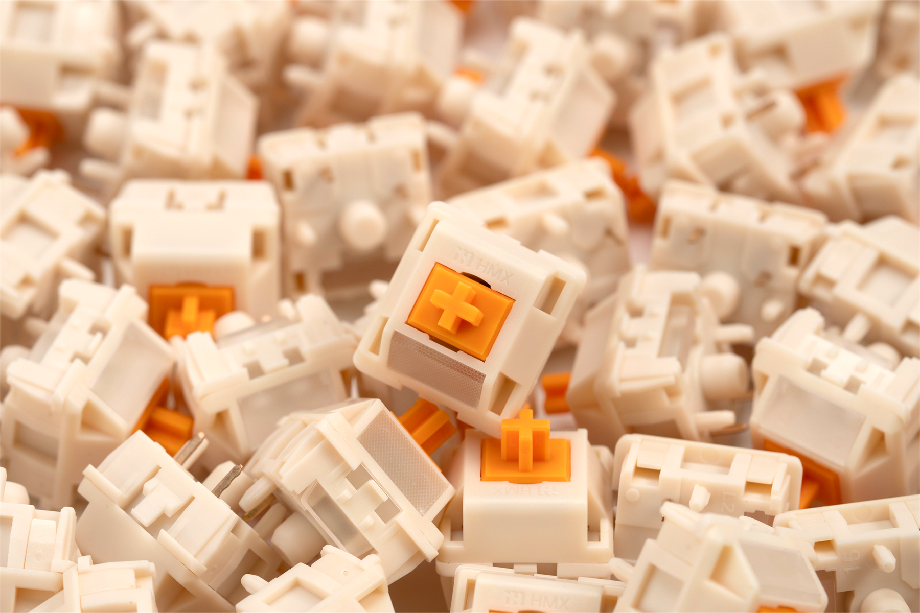 [In Stock] HMX Citrus Silver V2 Linear Switches