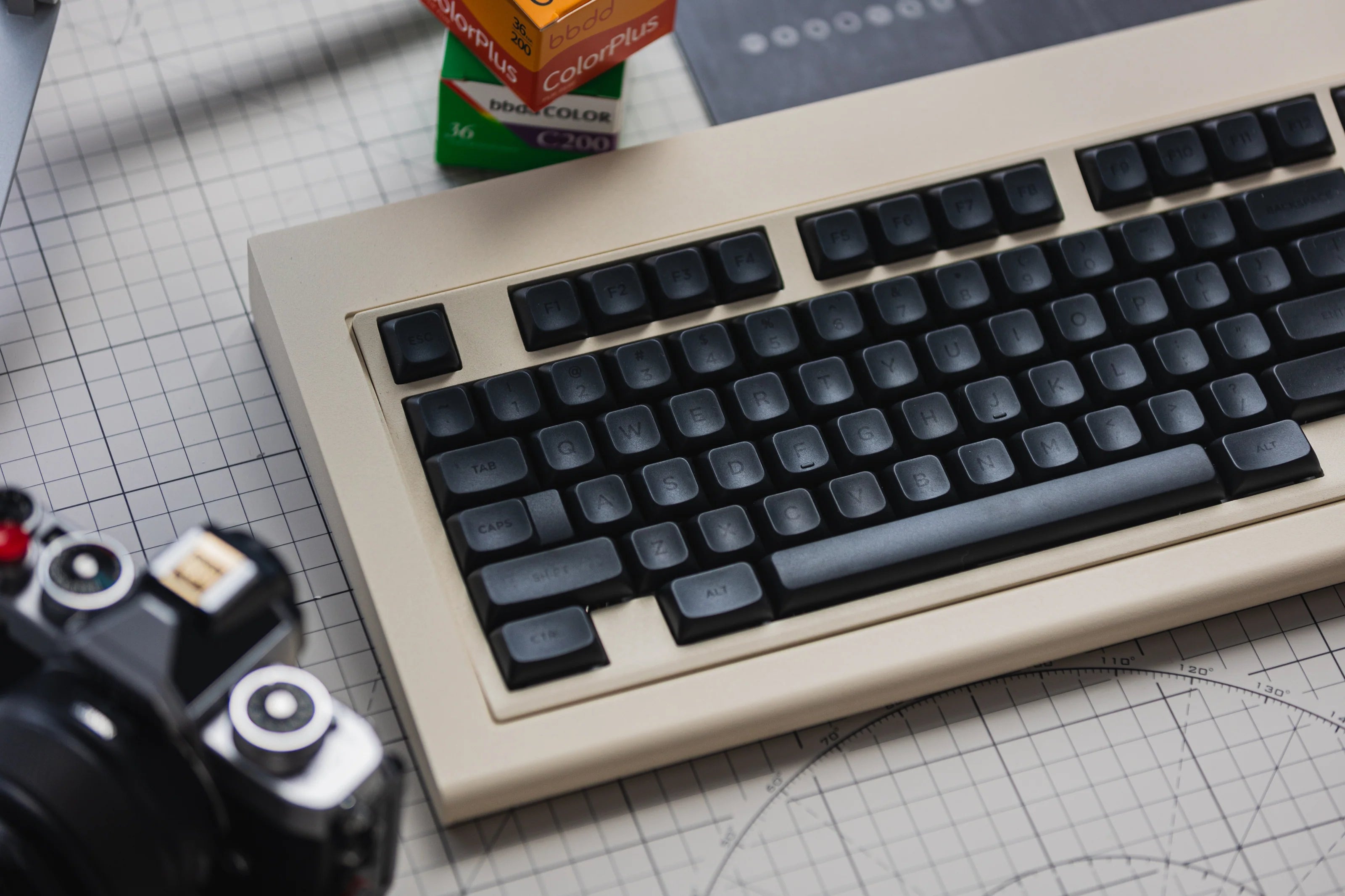 [Group Buy] PBS Black on Black Keycap