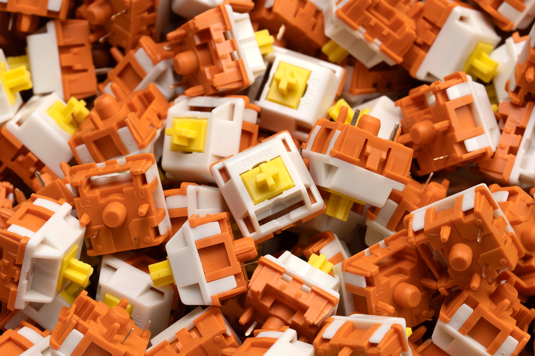 [In Stock] HMX DuckDuck V2 3.5mm Linear Switches (Sunset Gleam v2)