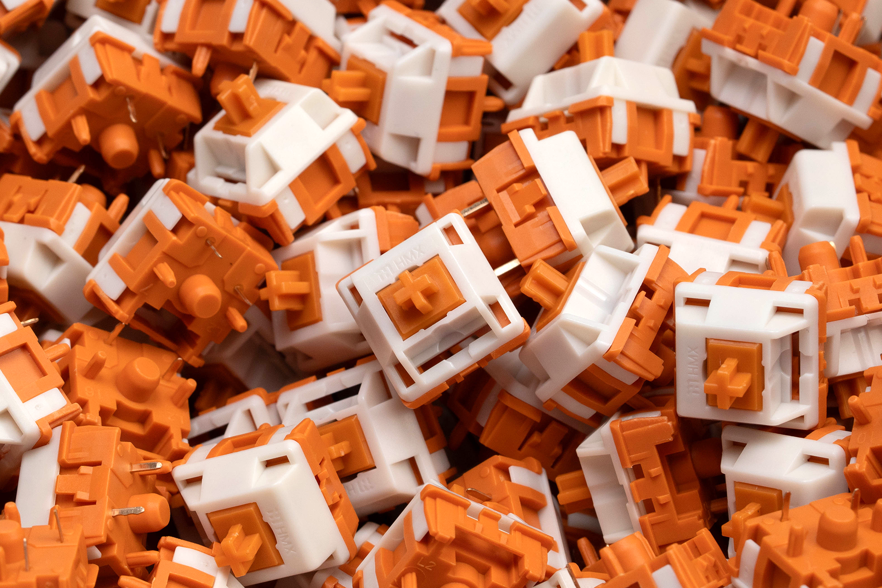 [In Stock] HMX Duckduck V2 3.9mm Linear Switches (Sunset Gleam v2)