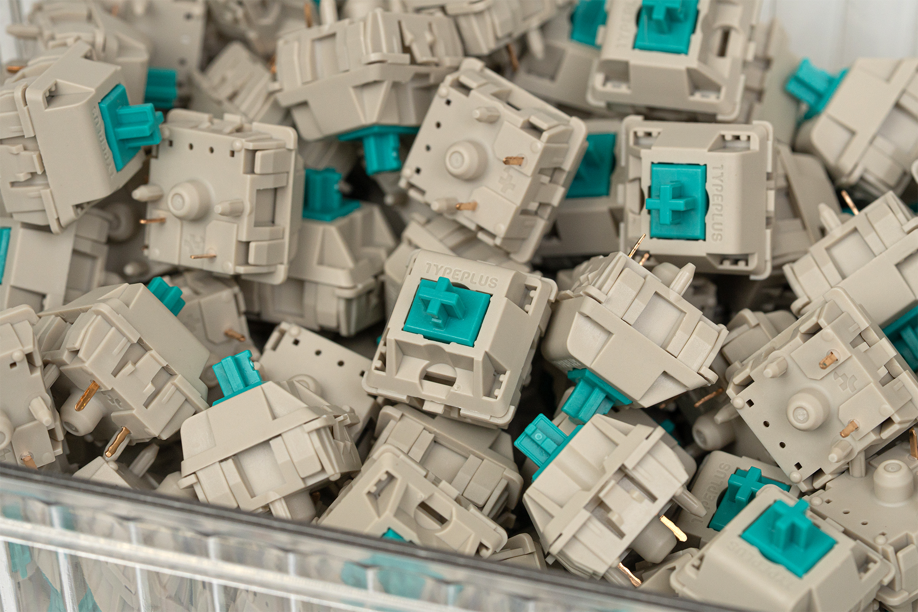 [In Stock] Typeplus Peacock Linear Switches