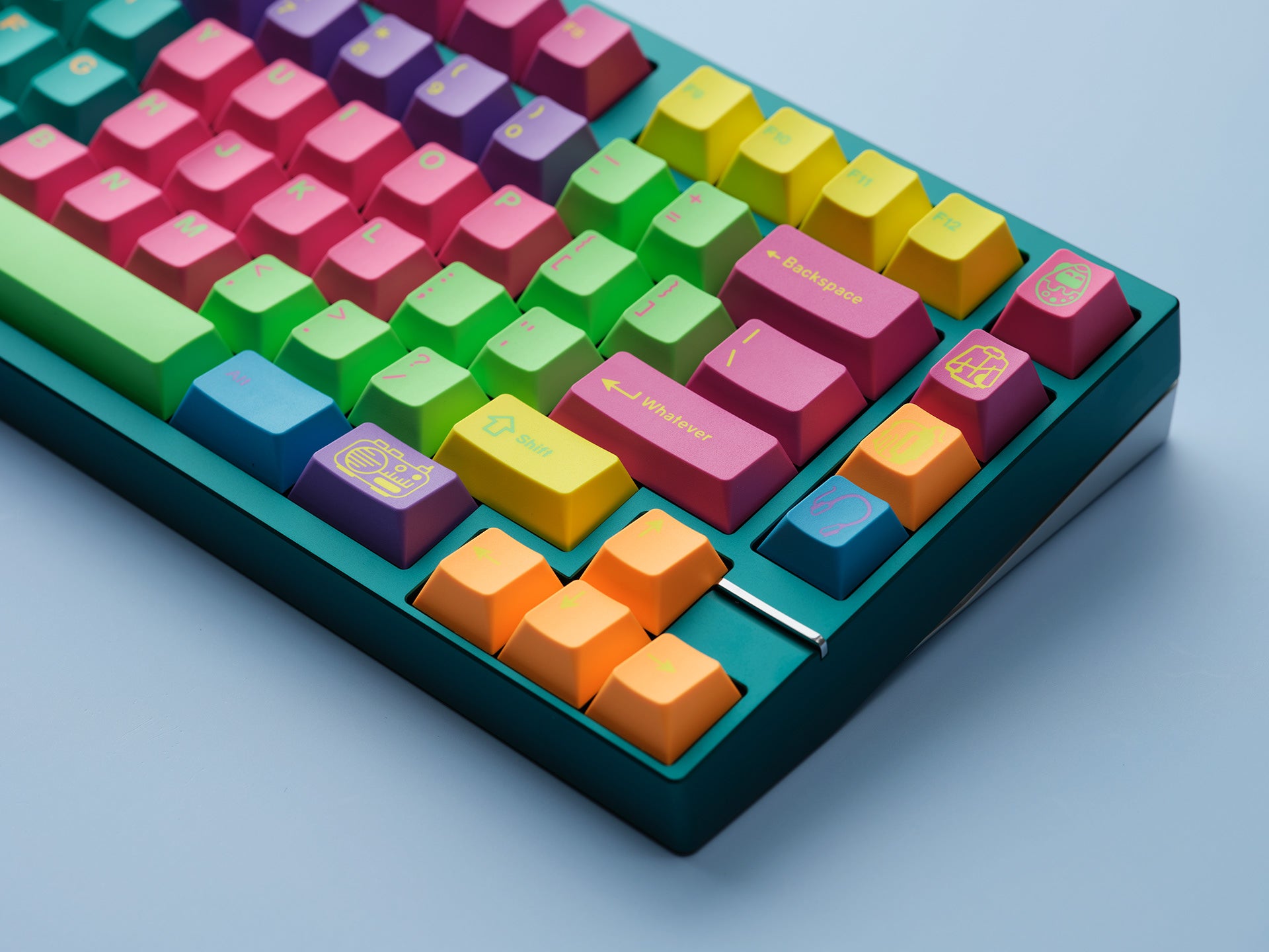[In Stock] GMK CYL Windbreaker