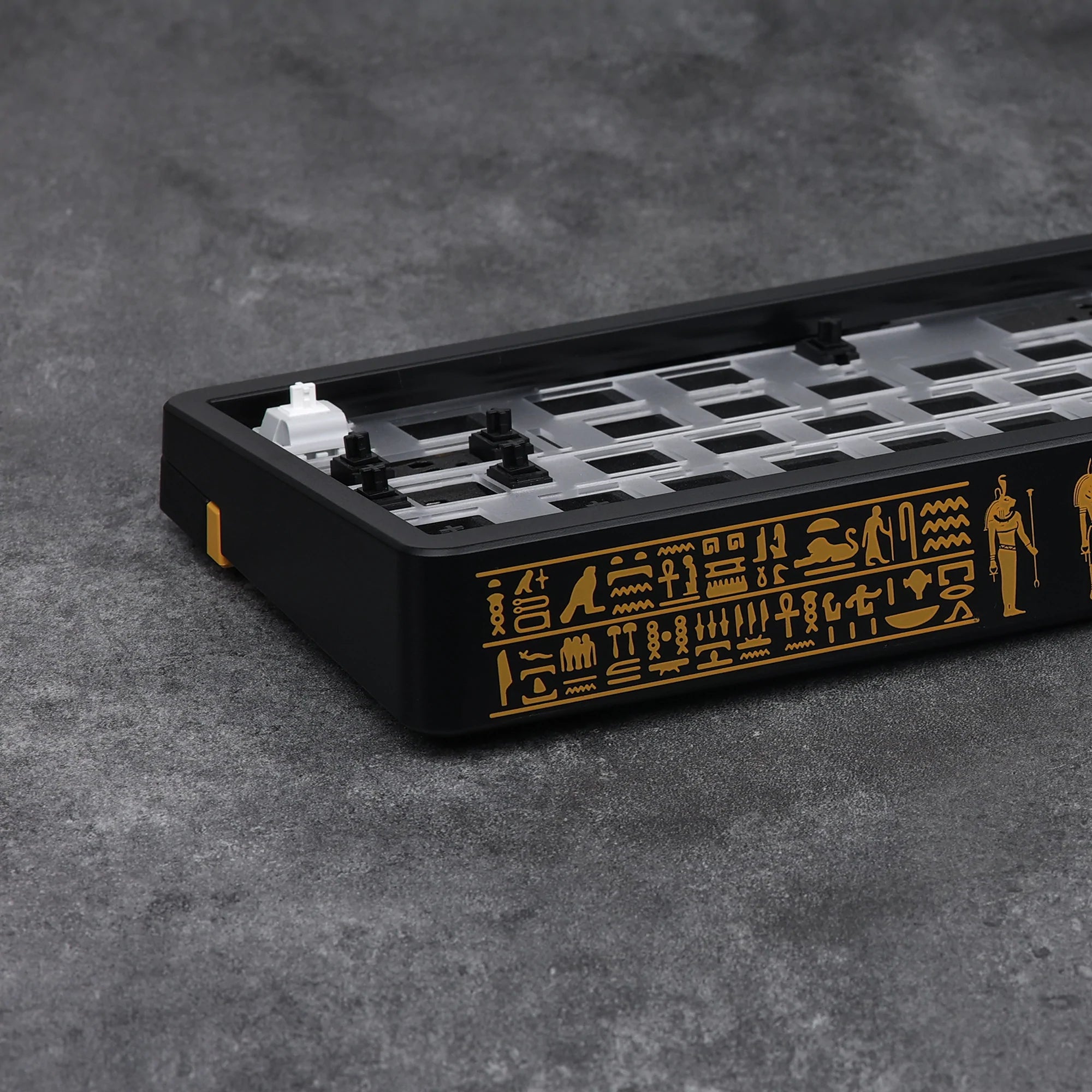 [In Stock] D60Lite x GMK Pharaoh Keyboard Kit